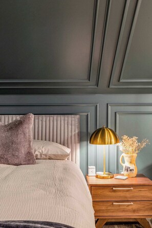 3 slaapkamers, een strijkplank/strijkijzer, wifi, beddengoed