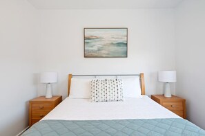 2 bedrooms, iron/ironing board, travel cot, WiFi