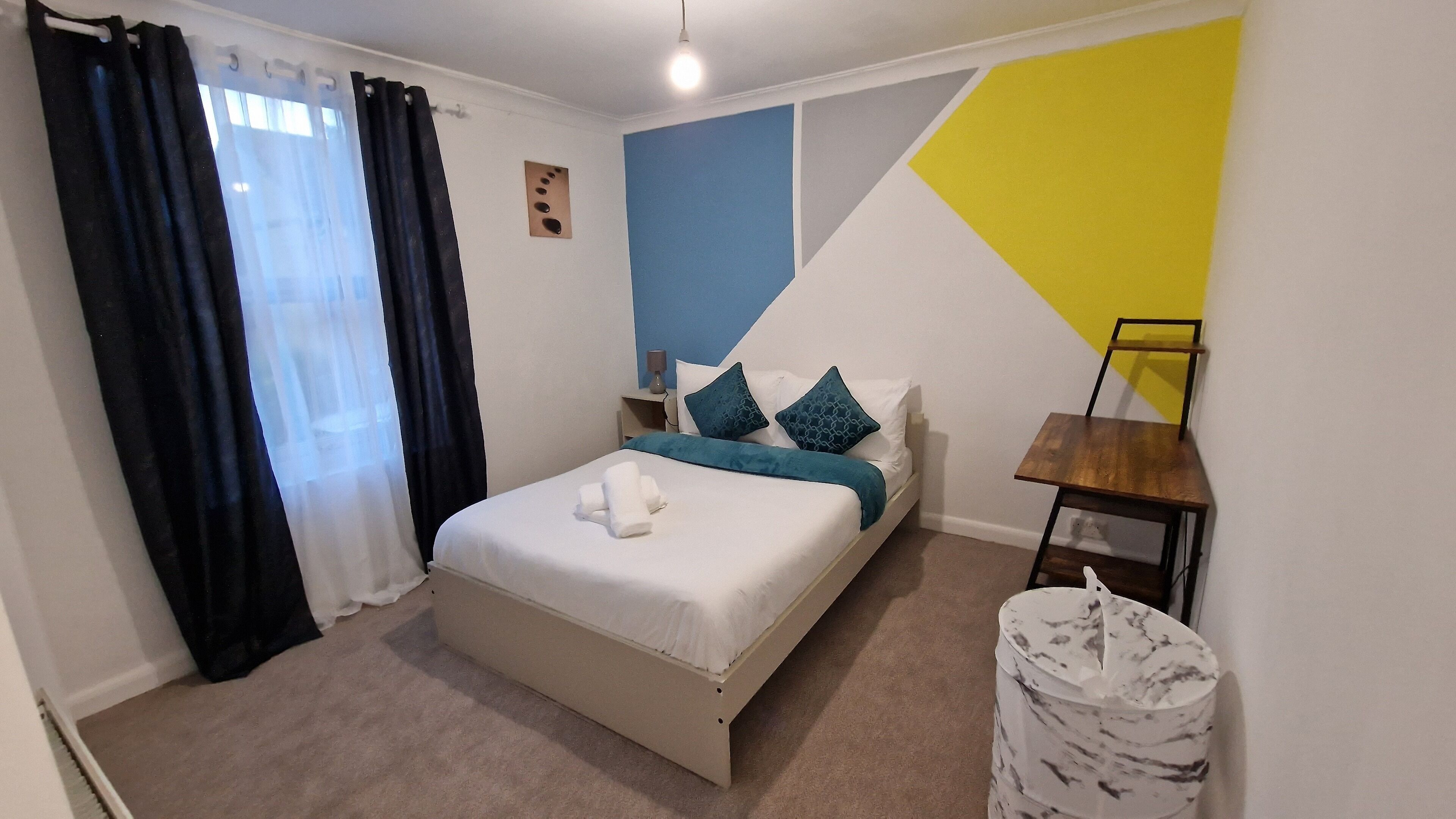 House | 2 bedrooms, iron/ironing board, free WiFi, bed sheets