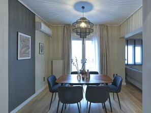 Dining - Akadimias28• Experience Urban Luxury in the Heart (Athens)