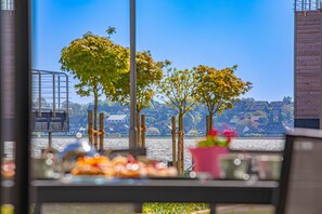 Outdoor dining - Wiking-koje 1 - Sauna, 3 Schlafzimmer, Terrasse, Strandkorb (Schleswig)