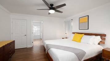 3 bedrooms, iron/ironing board, WiFi, bed sheets