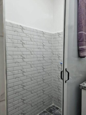 Hair dryer, towels - Appartement Aéroport Mhamid 9, 2 Chambres 4 Personnes, Parking (Marrakech)