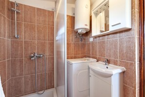 Bathroom - Studio Nena (Rovinj)