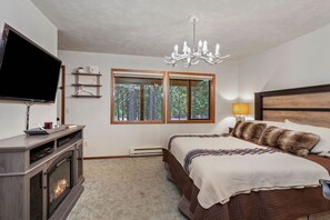 3 chambres, fer et planche à repasser, Wi-Fi, draps fournis