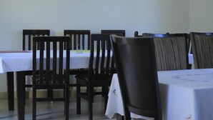 餐飲