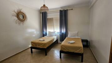 Suite Royale, salle de bains privée (La Source) | Draps en coton égyptien, literie de qualité supérieure