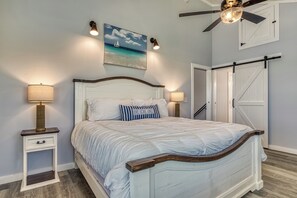 3 habitaciones, tabla de planchar con plancha y acceso a internet 