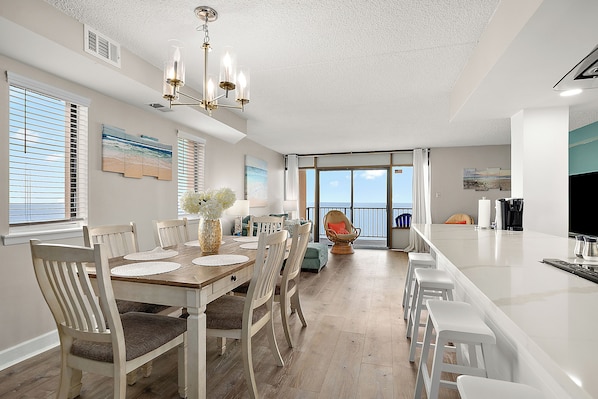 Dining - 3 Bedroom Direct Ocean Front Condo with Indoor Pool (Ocean City)