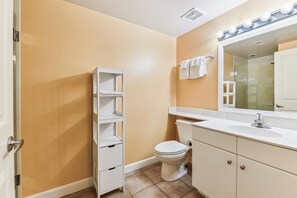 Condo, 1 Bedroom | Bathroom | Towels - Shores Of Panama 1427 1 Bedroom Condo by RedAwning (Panama City Beach)