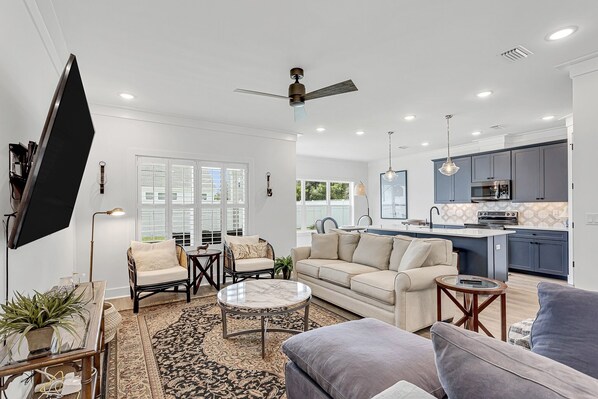 Casa, 4 habitaciones | Área de sala de estar