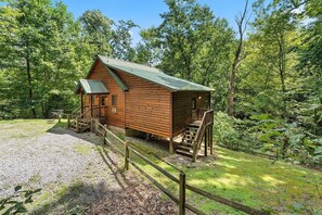 Cabin, 2 Bedrooms | Exterior