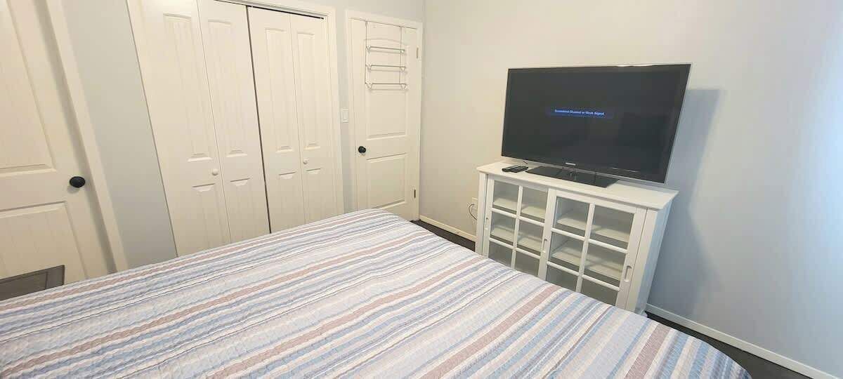 2 عدّة غرف نوم وبديكورات فريدة لكل غرفة وطراز فريد لكل وحدة