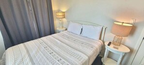 2 habitaciones, decoración personalizada y muebles diferentes 