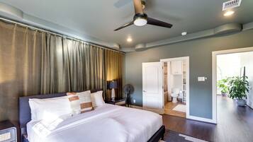 House (5 Bedrooms) | Interior