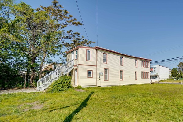 Apartment (2 Bedrooms) | Interior - Cozy Atlantic City Getaway ~ 3 Blocks to Ocean! (Atlantic City)