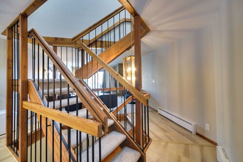 Winter Park Townhome w/ Hot Tub, Half Mi to Dtwn!