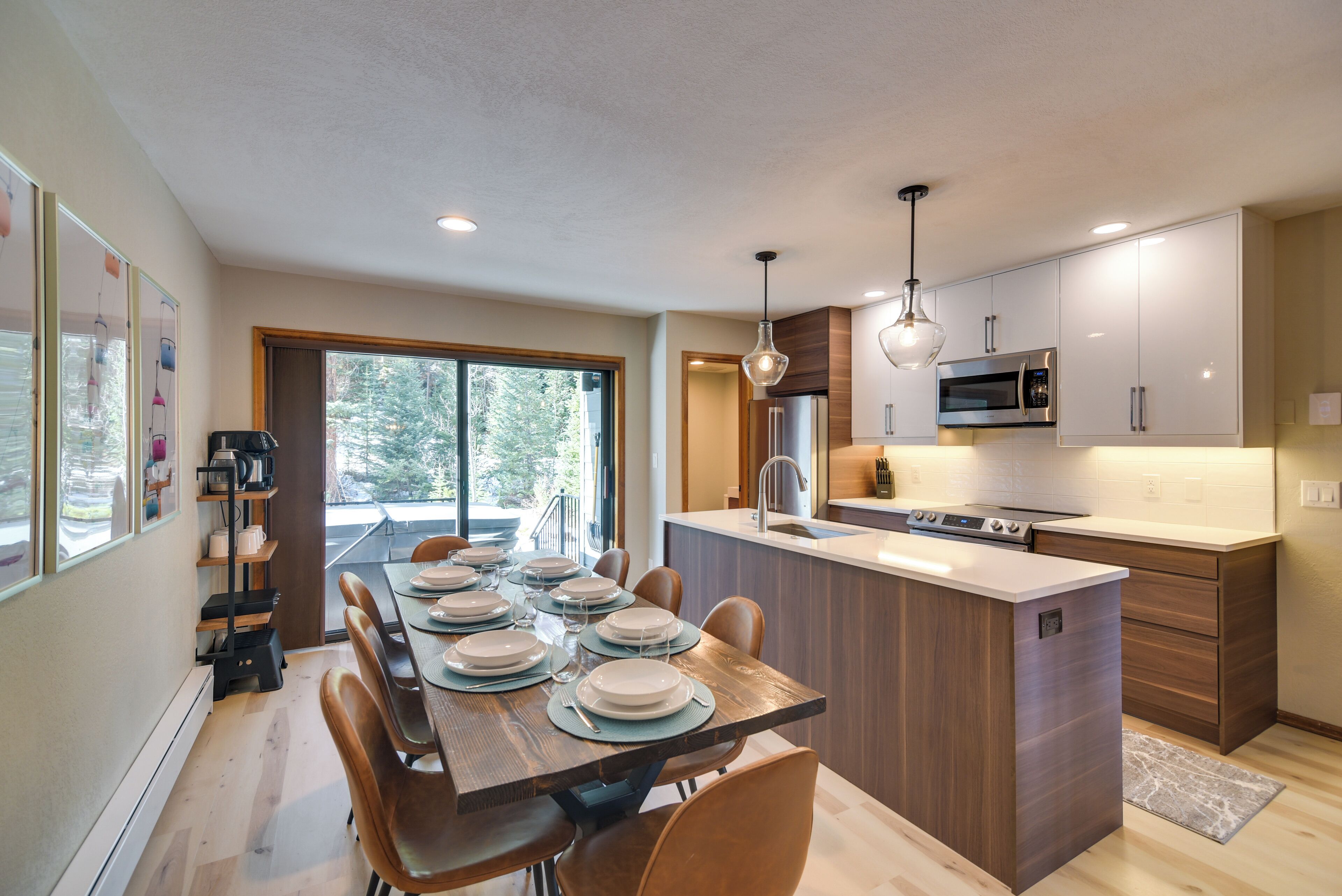 Apartment (3 Bedrooms) | Front of property