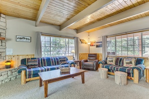 House (3 Bedrooms) | Front of property