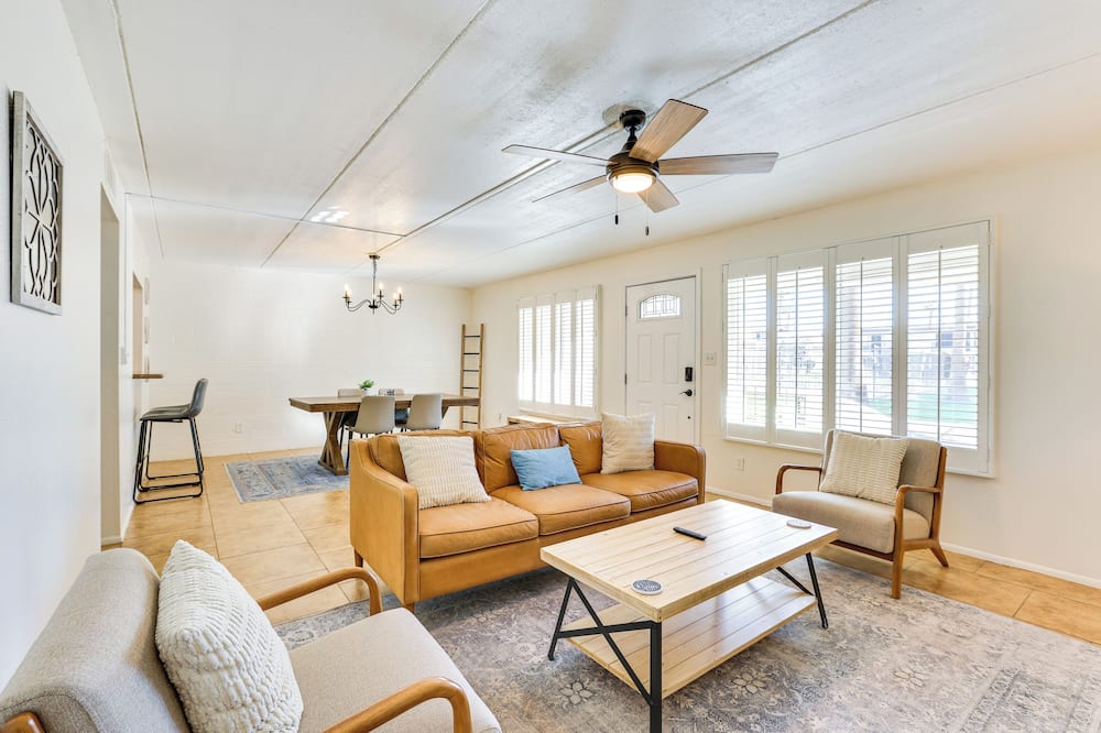 Community Pool at Litchfield Park Condo - Waddell, AZ