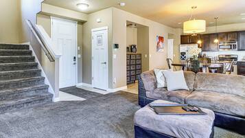 Rumah (4 Bedrooms) | Interior