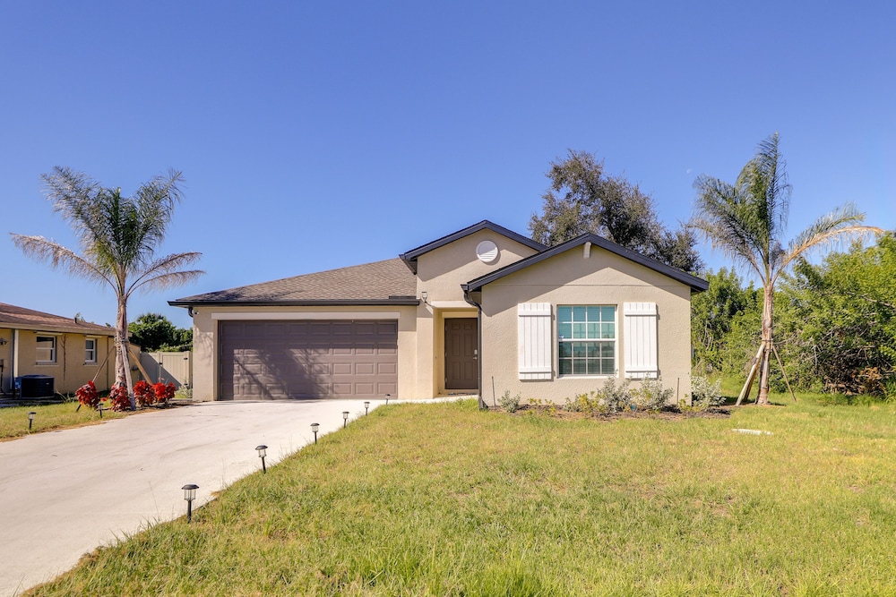 Airy Port Charlotte Home W/ Smart Tv Near Beaches! - Florida
