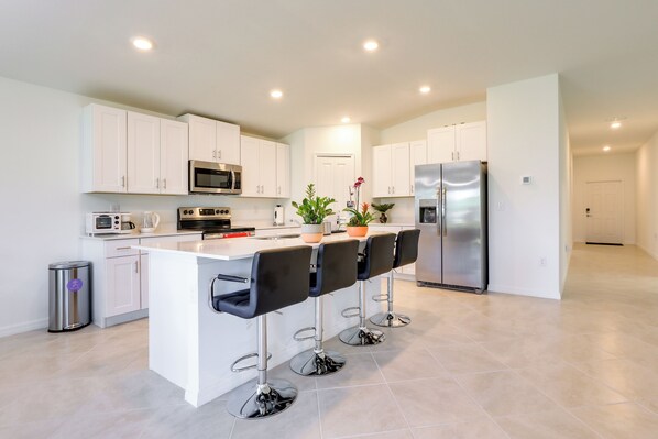 House (4 Bedrooms) | Interior