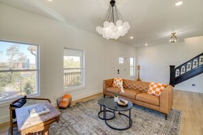 Nhà (3 Bedrooms) | Nội thất