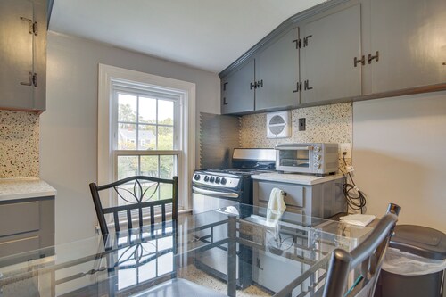 1 Mi to Windmill Beach: Cape Cod Couples Retreat