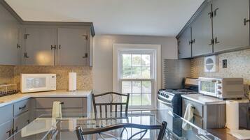 Apartment (1 Bedroom) | Interior