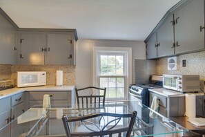 Apartment (1 Bedroom) | Interior