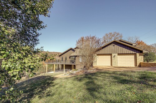Lafollette Home: Community Pool & Mountain Views!