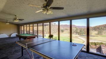 Villa (4 Bedrooms) | Interior