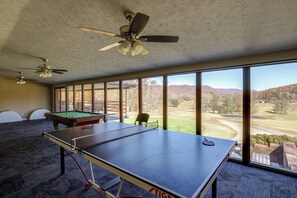 Villa (4 Bedrooms) | Interior