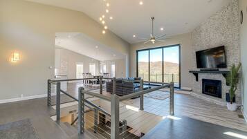 Villa (4 Bedrooms) | Interior