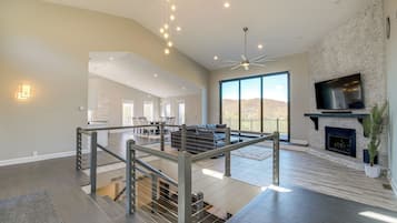 Villa (4 Bedrooms) | Interior