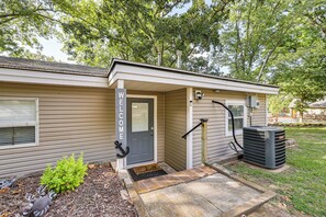 House (2 Bedrooms) | Interior - Deck + Dock Access: Lakefront Grove Cabin! (Grove)