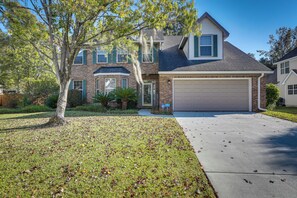 House (4 Bedrooms) | Interior - North Charleston Home Near Shopping & Dining! (North Charleston)