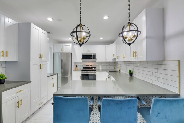 Interior - Luxe Miami Home: Outdoor Kitchen, Gas Grill! (Miami Gardens)