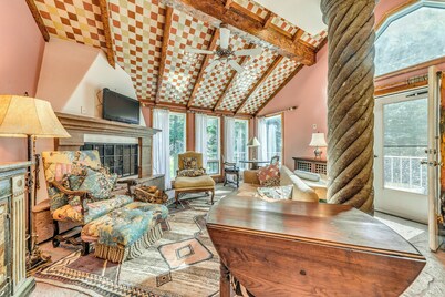 Cloudcroft Home w/ Fireplace Near Downtown!