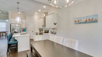 House (4 Bedrooms) | Private kitchen