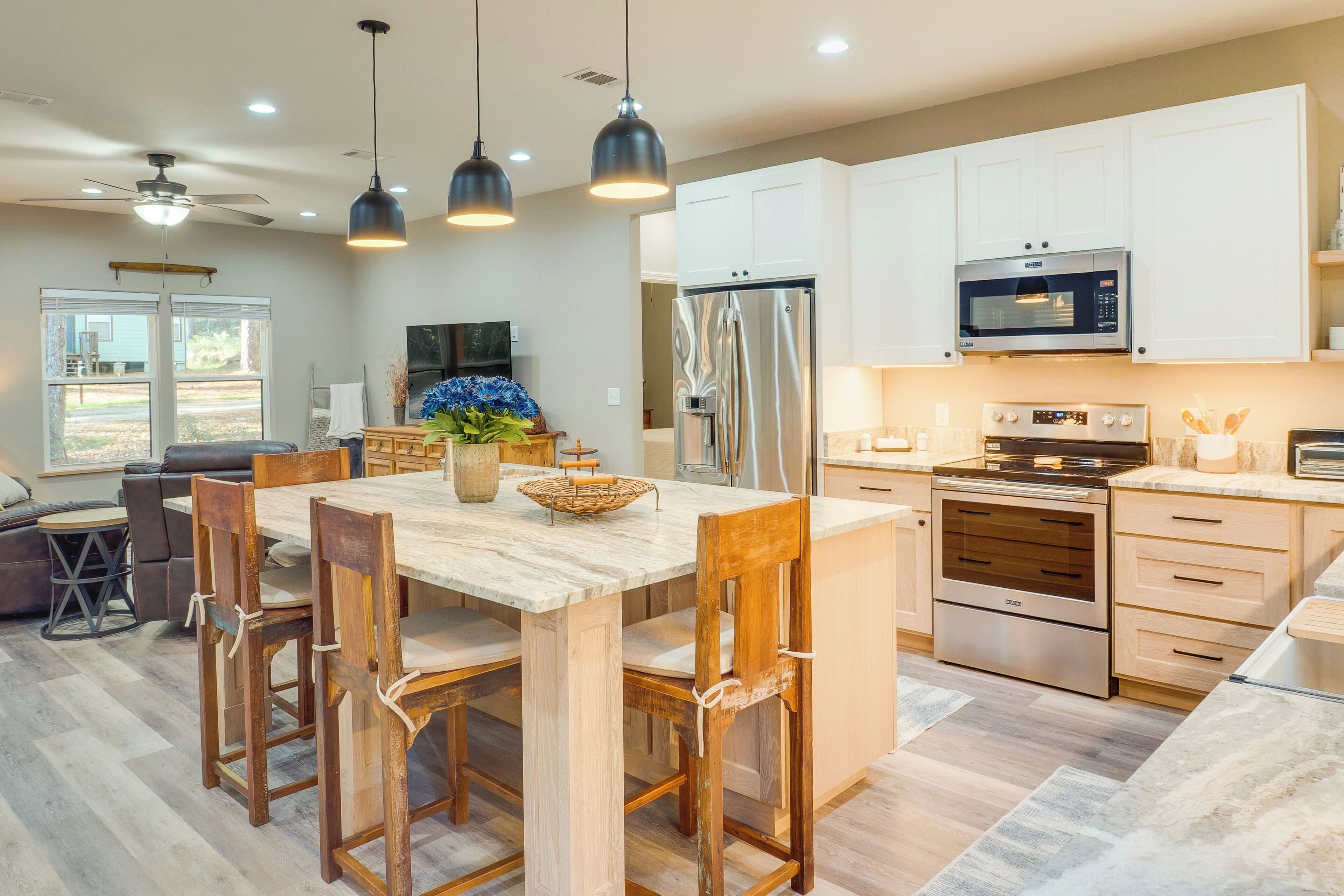 House (3 Bedrooms) | Interior