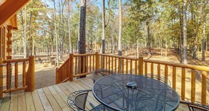 Tumbling Shoals Cabin w/ Fire Pit: 1 Mi to Lake