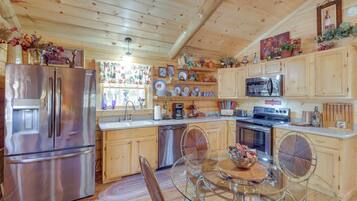 House (2 Bedrooms) | Front of property