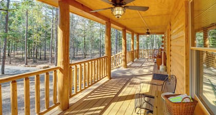 Tumbling Shoals Cabin Near Greers Ferry Lake!