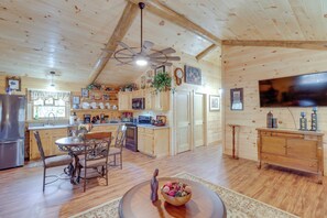 Casa (2 Bedrooms) | Interior