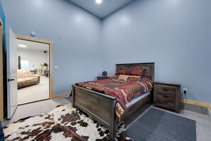 1 Schlafzimmer, laptopgeeigneter Arbeitsplatz, Bettwäsche