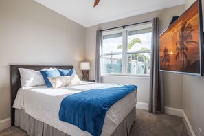 7 bedrooms, desk, iron/ironing board, free WiFi - Hale Ho'okipa: 2 Homes/2 Pools in Poipu-Sleeps 16 (Koloa)