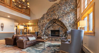 Expedition Station Powder Days Condo: Ski In, Ski Out Keystone Retreat