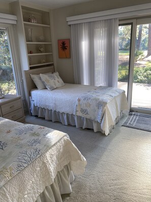 3 bedrooms, desk, iron/ironing board, travel crib - Harbour Town Golf Links 11th Tee Ranch Walkable to Harbour Town (Hilton Head Island)